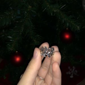 Pandora Laurel Wreath Ring
